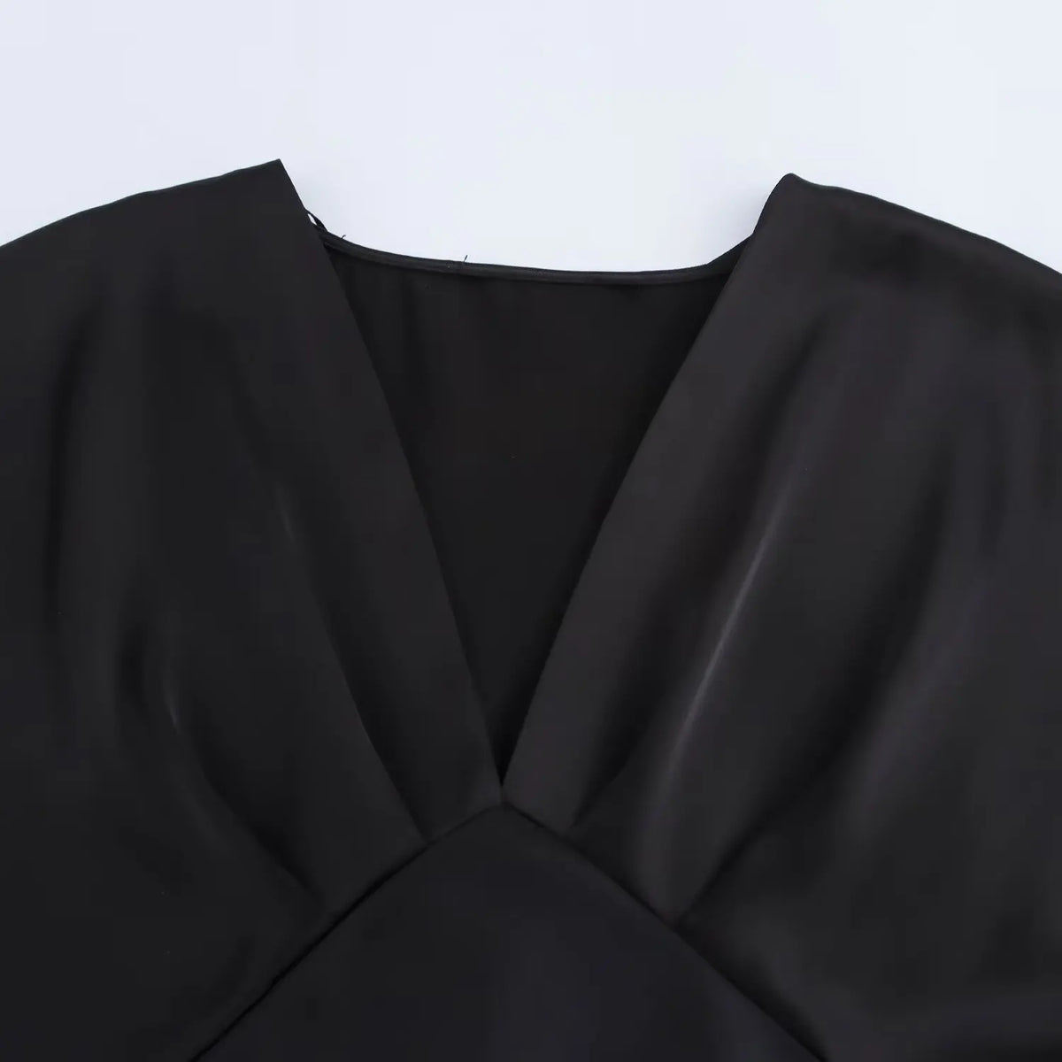 Women's Elegant Satin Silk Texture V Neck Short Sleeve Loose Midi Dress